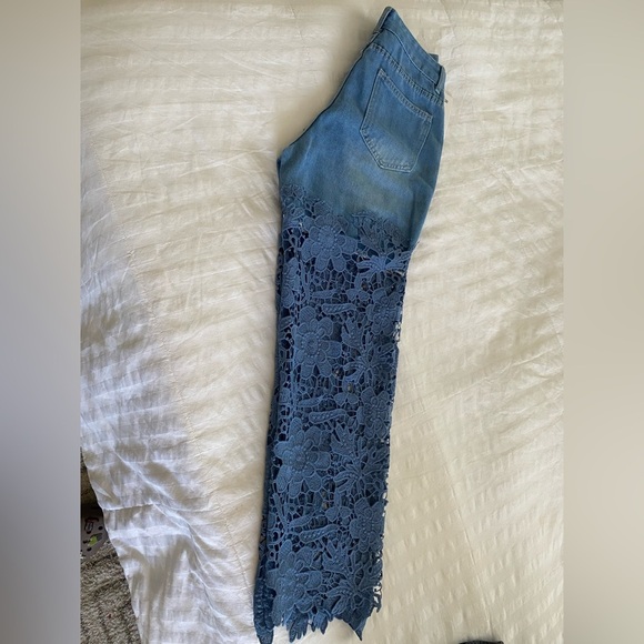 ✨ Monvess Denim Lace Overlay Jeans – Size M ✨ - Picture 6 of 9
